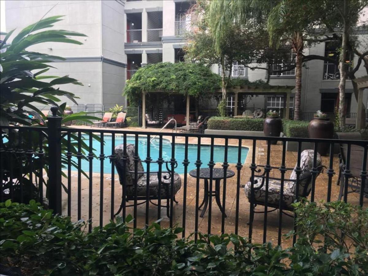 Resort Style Apt/Home In Houston Medical Centre Exterior photo